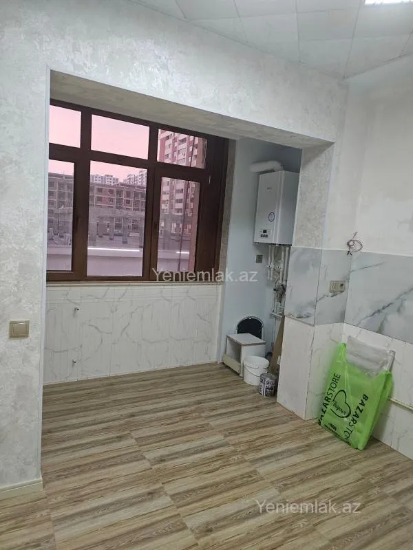 Satılır 3 otaqlı köhnə tikili 77 m²