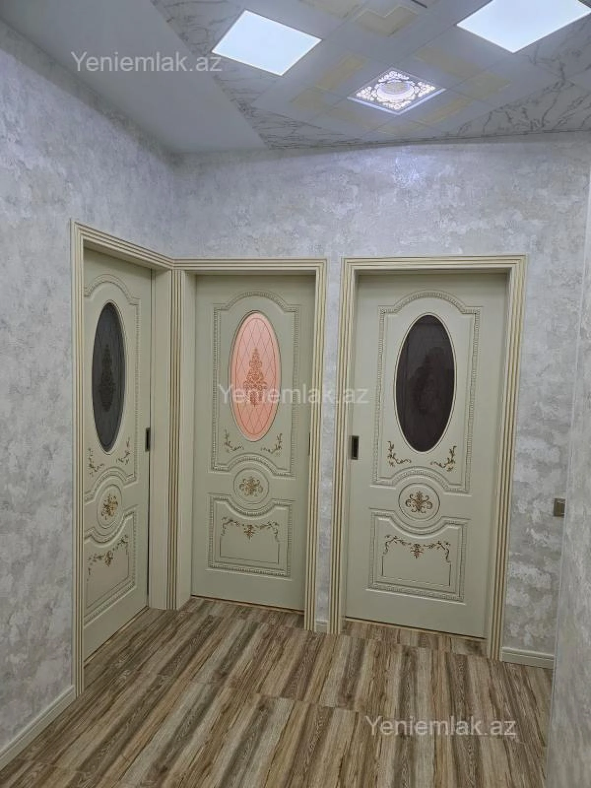 Satılır 3 otaqlı köhnə tikili 77 m²