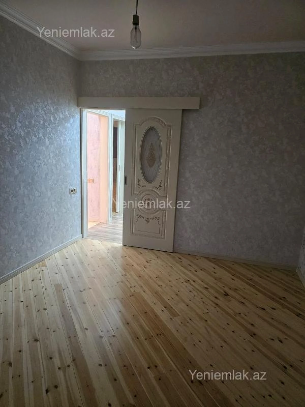 Satılır 3 otaqlı köhnə tikili 77 m²