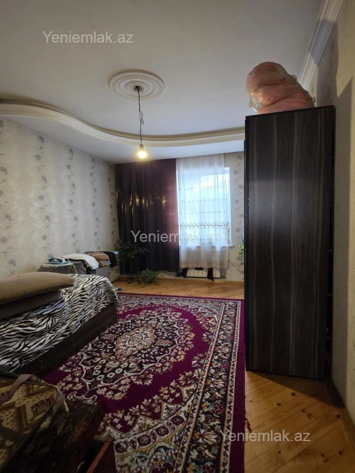 Satılır 6 otaqlı həyət evi 240 m²