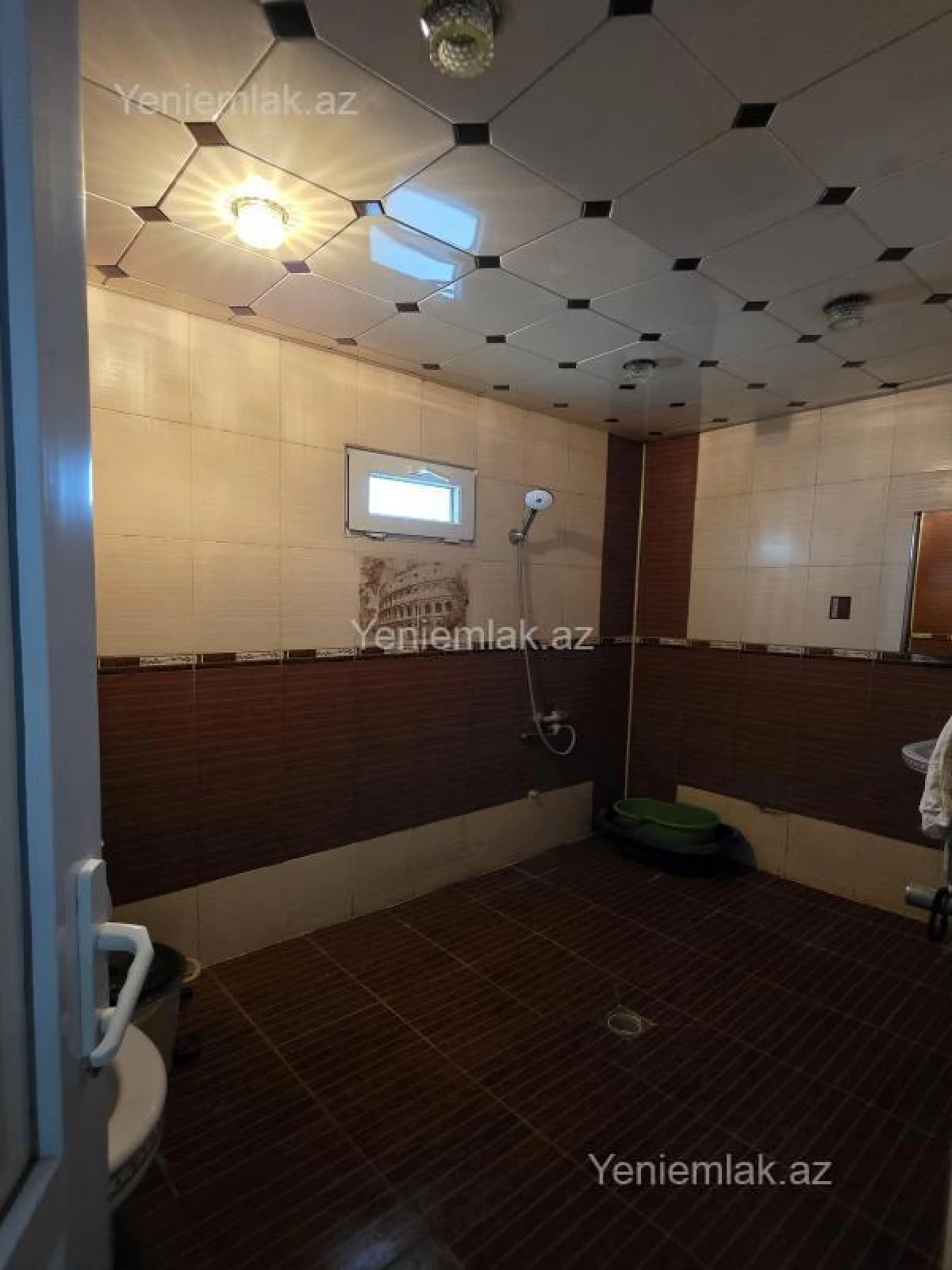 Satılır 6 otaqlı həyət evi 240 m²