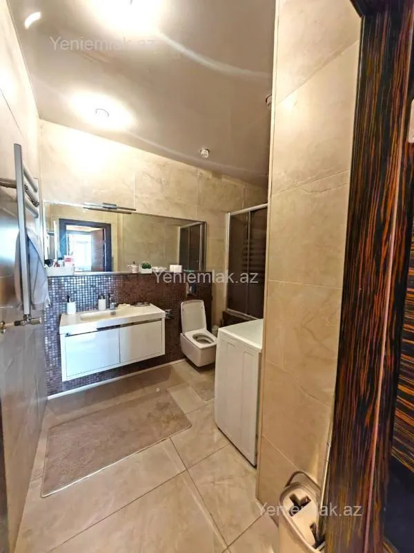 Satılır 4 otaqlı yeni tikili 183 m²