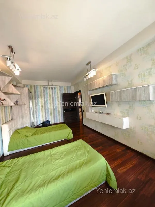 Satılır 4 otaqlı yeni tikili 183 m²