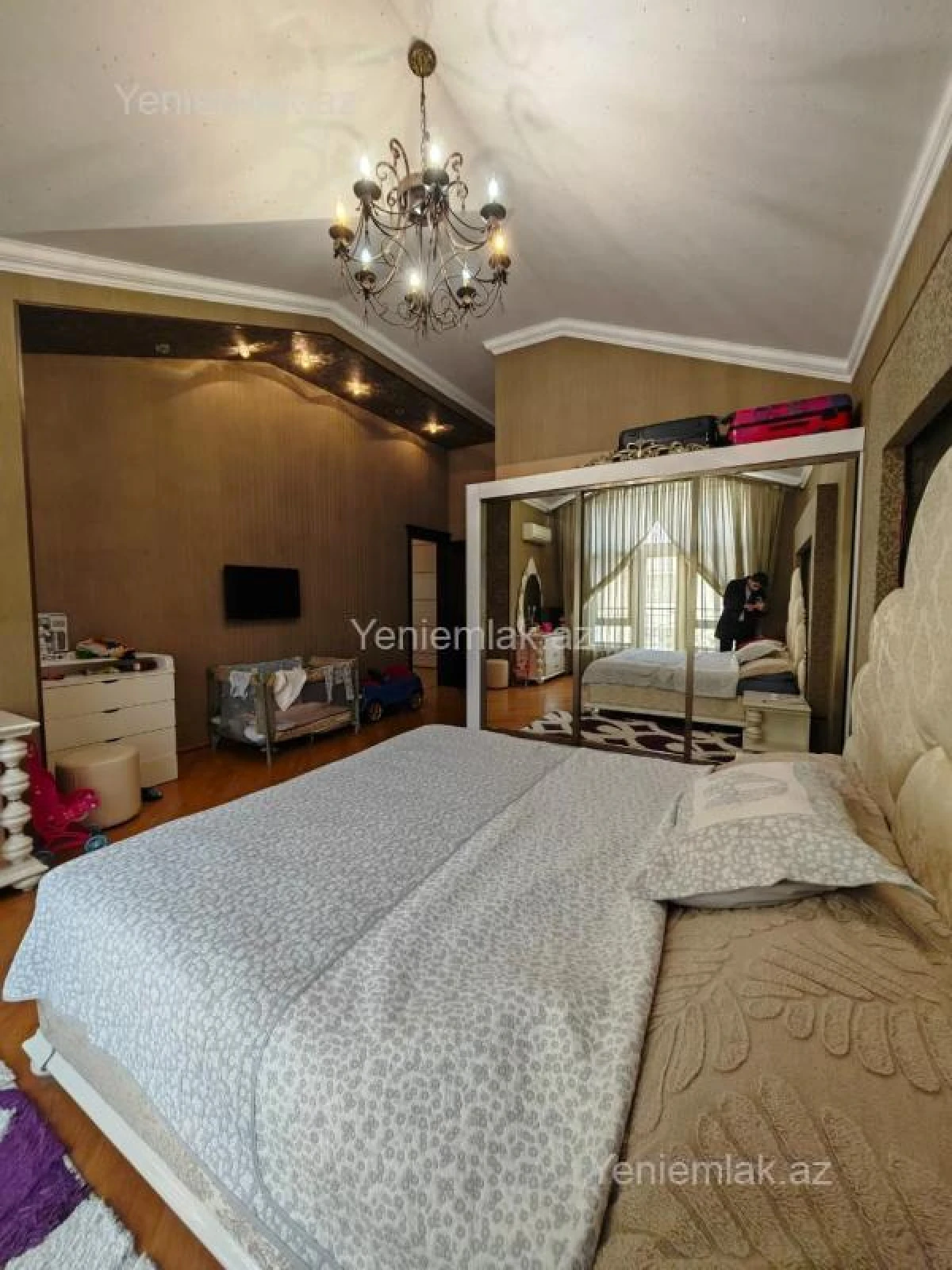 Satılır 4 otaqlı yeni tikili 205 m²