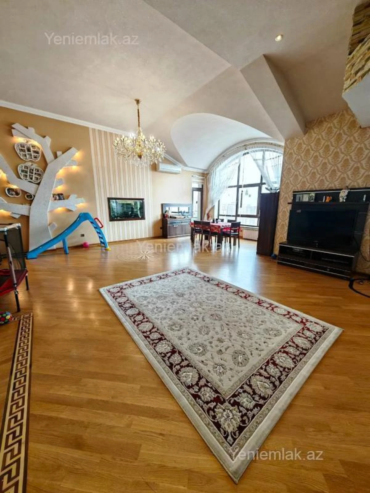 Satılır 4 otaqlı yeni tikili 205 m²