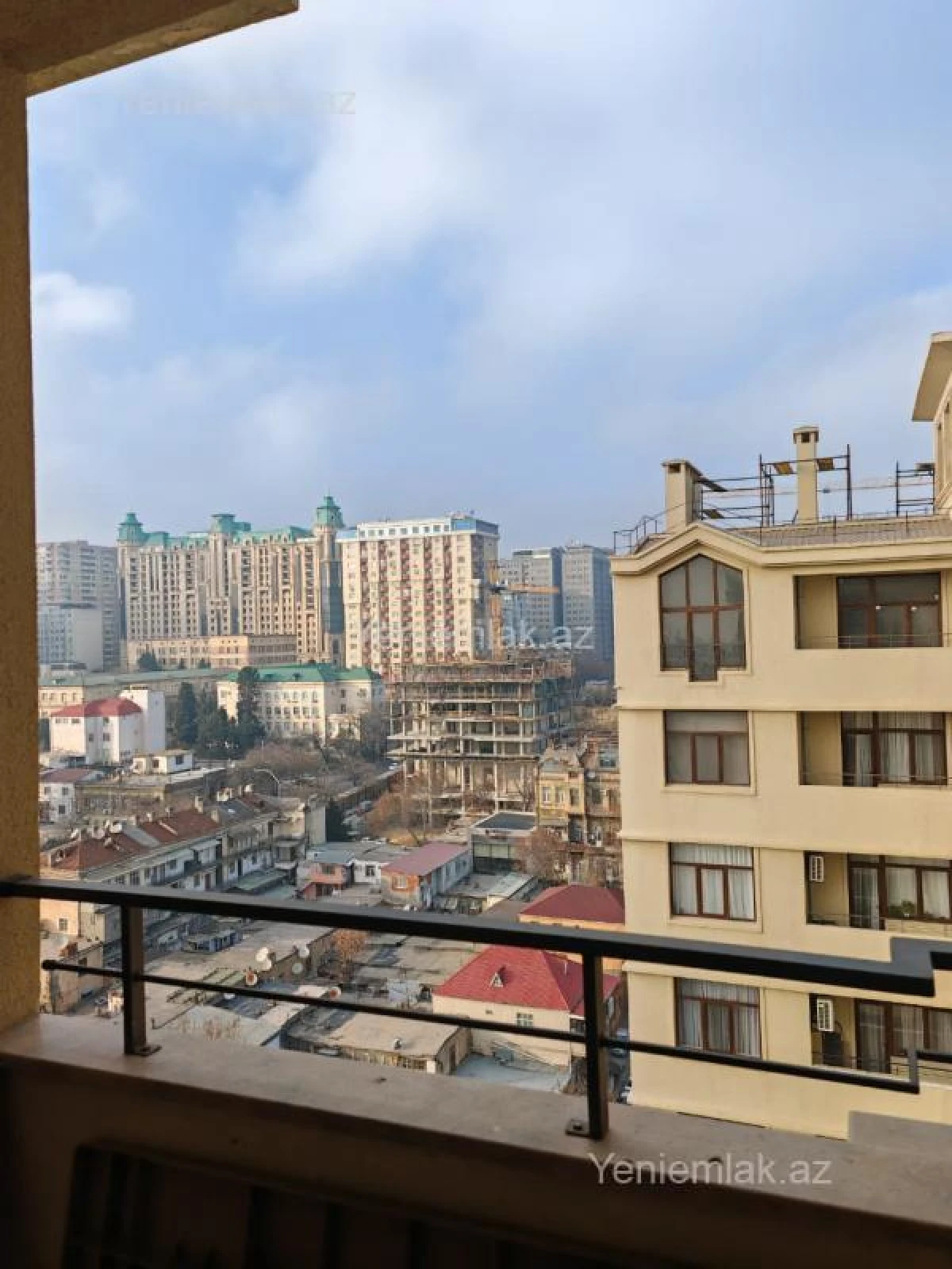 Satılır 4 otaqlı yeni tikili 205 m²