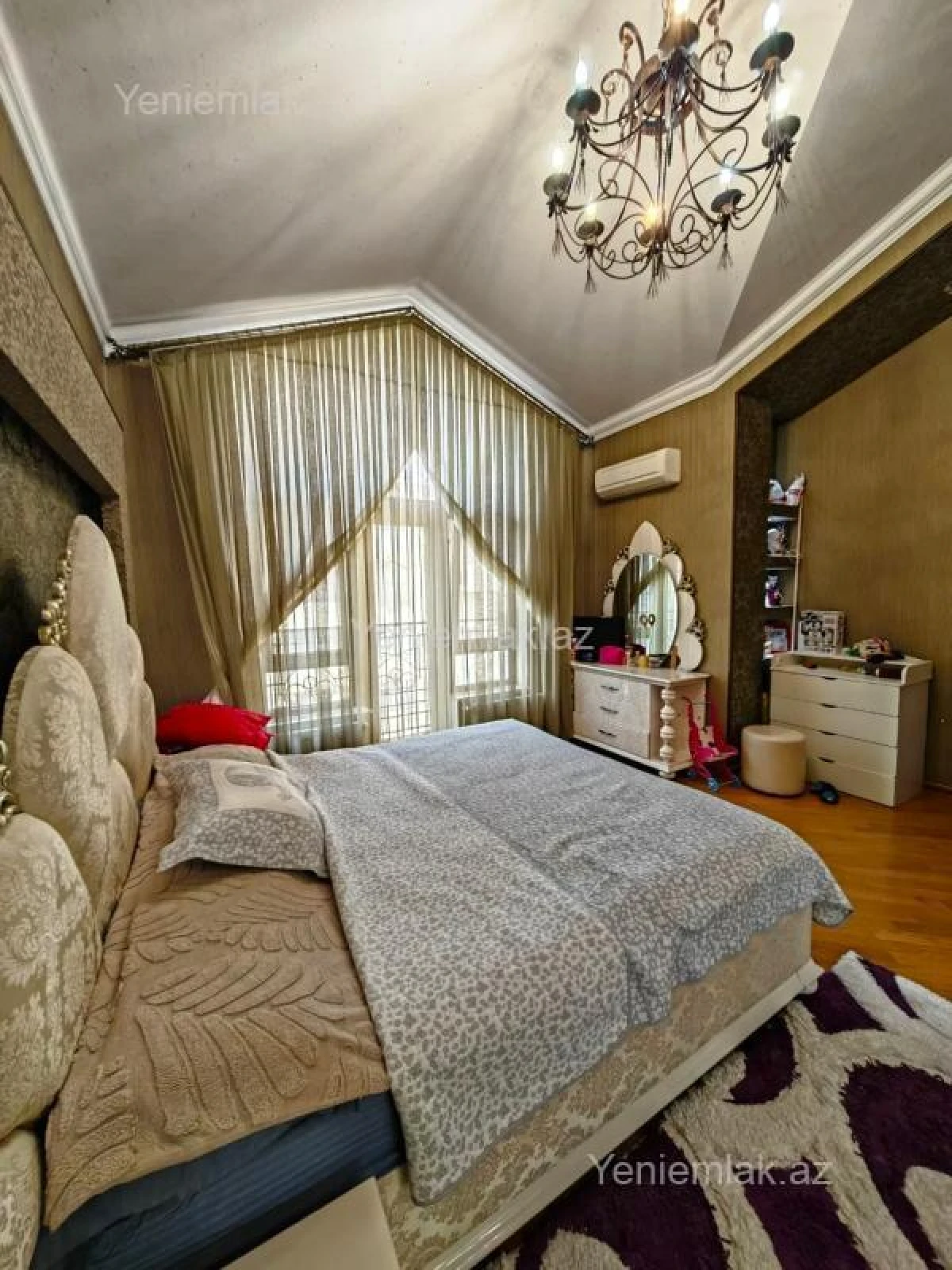 Satılır 4 otaqlı yeni tikili 205 m²