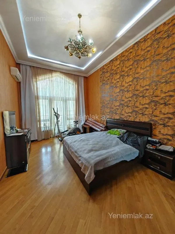 Satılır 4 otaqlı yeni tikili 205 m²