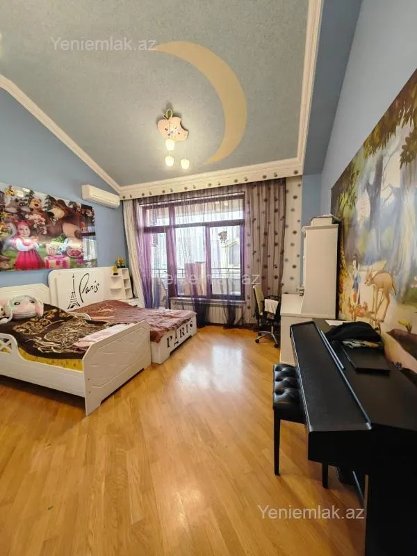 Satılır 4 otaqlı yeni tikili 205 m²