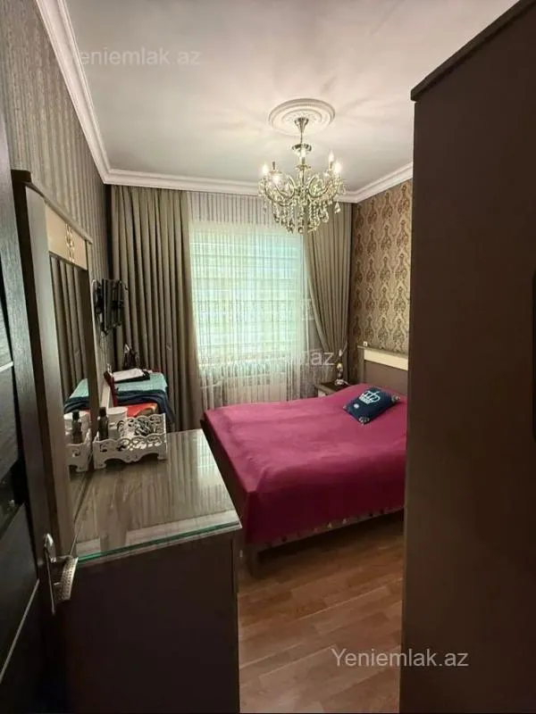 Satılır 3 otaqlı köhnə tikili 80 m²