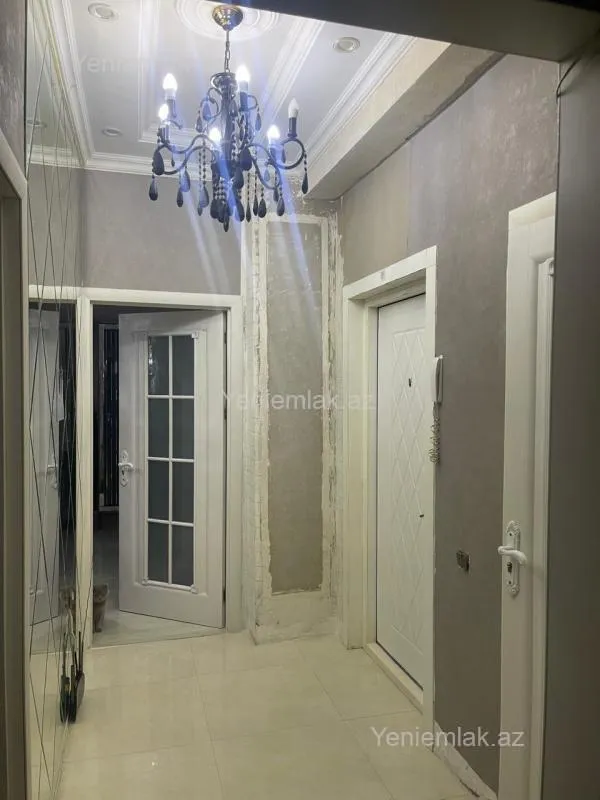 Satılır 3 otaqlı yeni tikili 75 m²