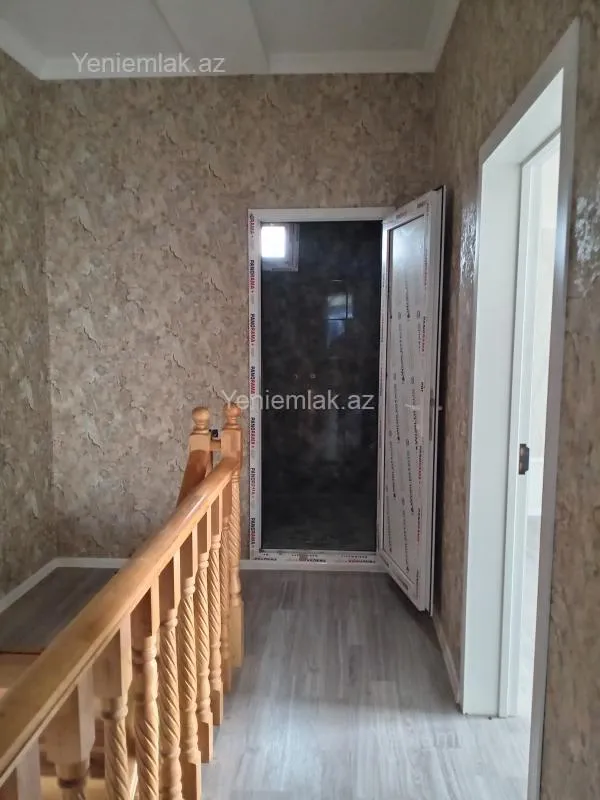 Satılır 4 otaqlı həyət evi 100 m²