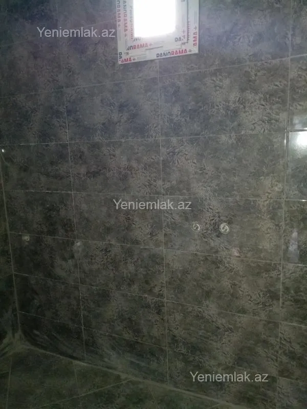 Satılır 4 otaqlı həyət evi 100 m²