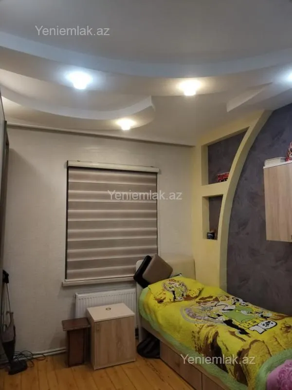 Satılır 2 otaqlı köhnə tikili 57 m²