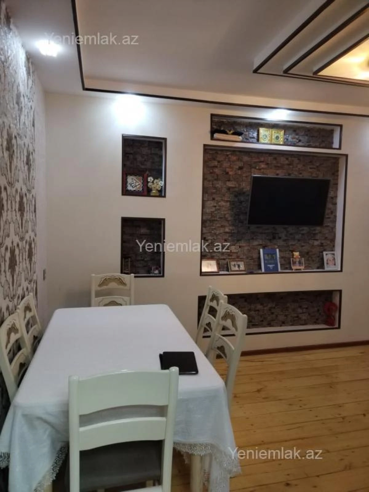 Satılır 2 otaqlı köhnə tikili 57 m²
