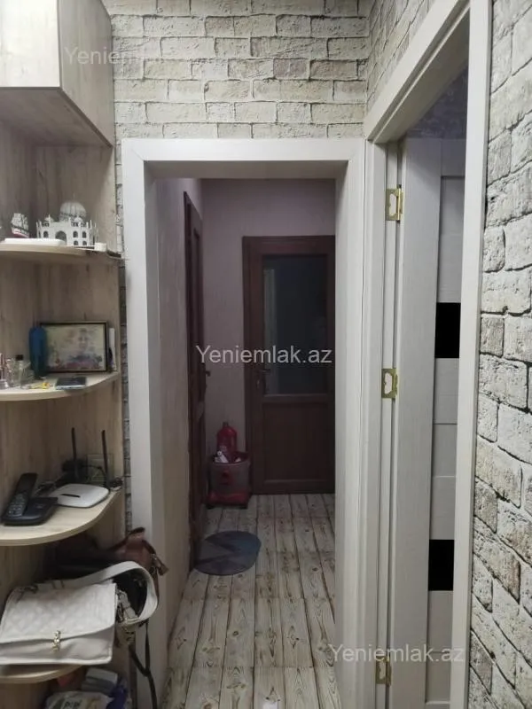Satılır 2 otaqlı köhnə tikili 57 m²