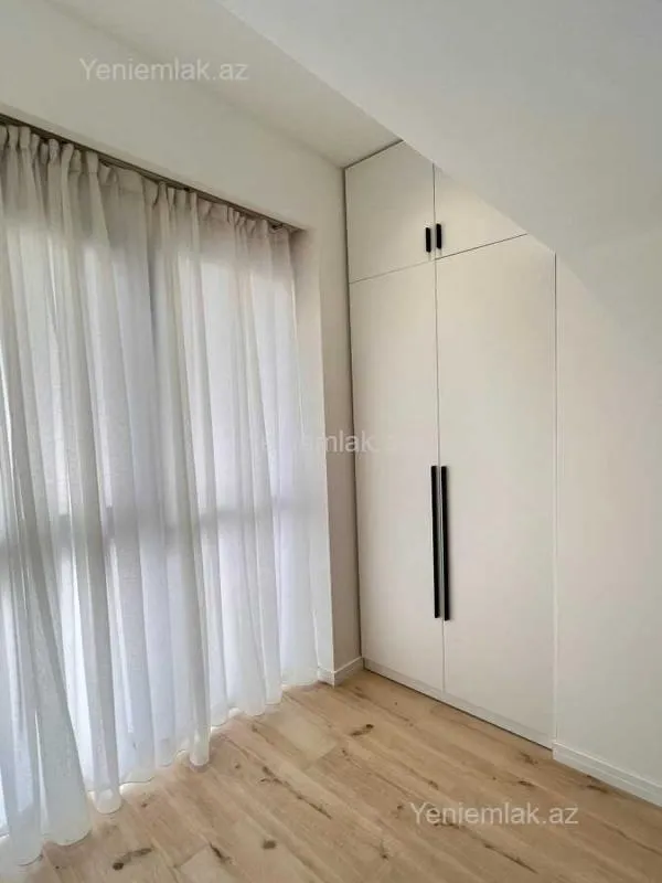 Satılır 2 otaqlı yeni tikili 70 m²