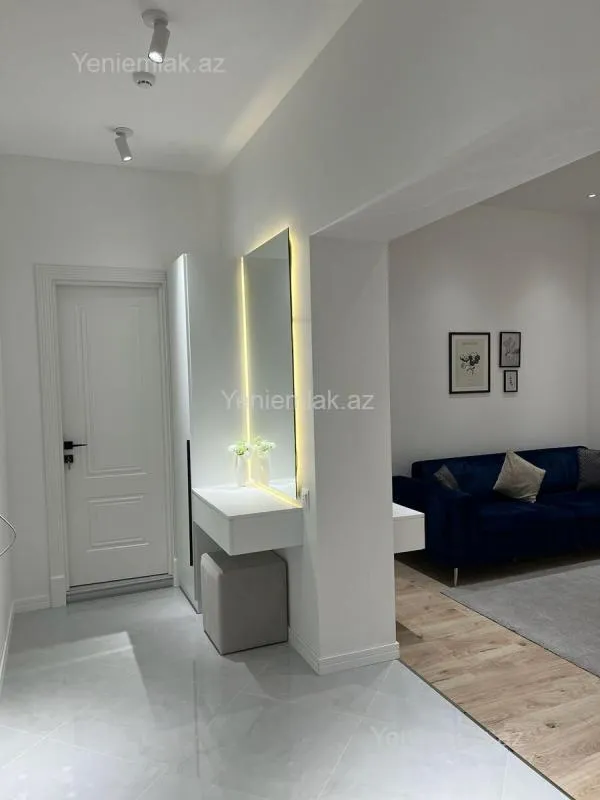 Satılır 2 otaqlı yeni tikili 70 m²