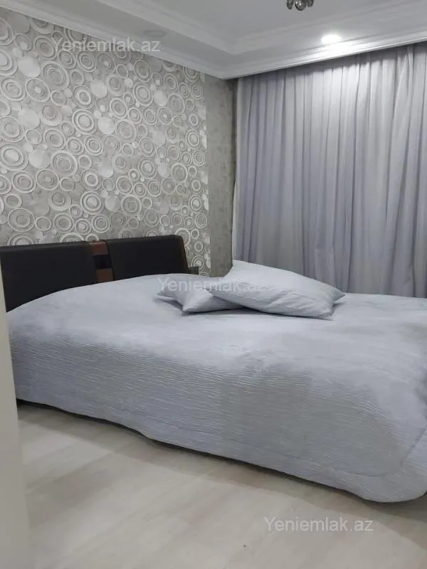 Satılır 2 otaqlı yeni tikili 70 m²