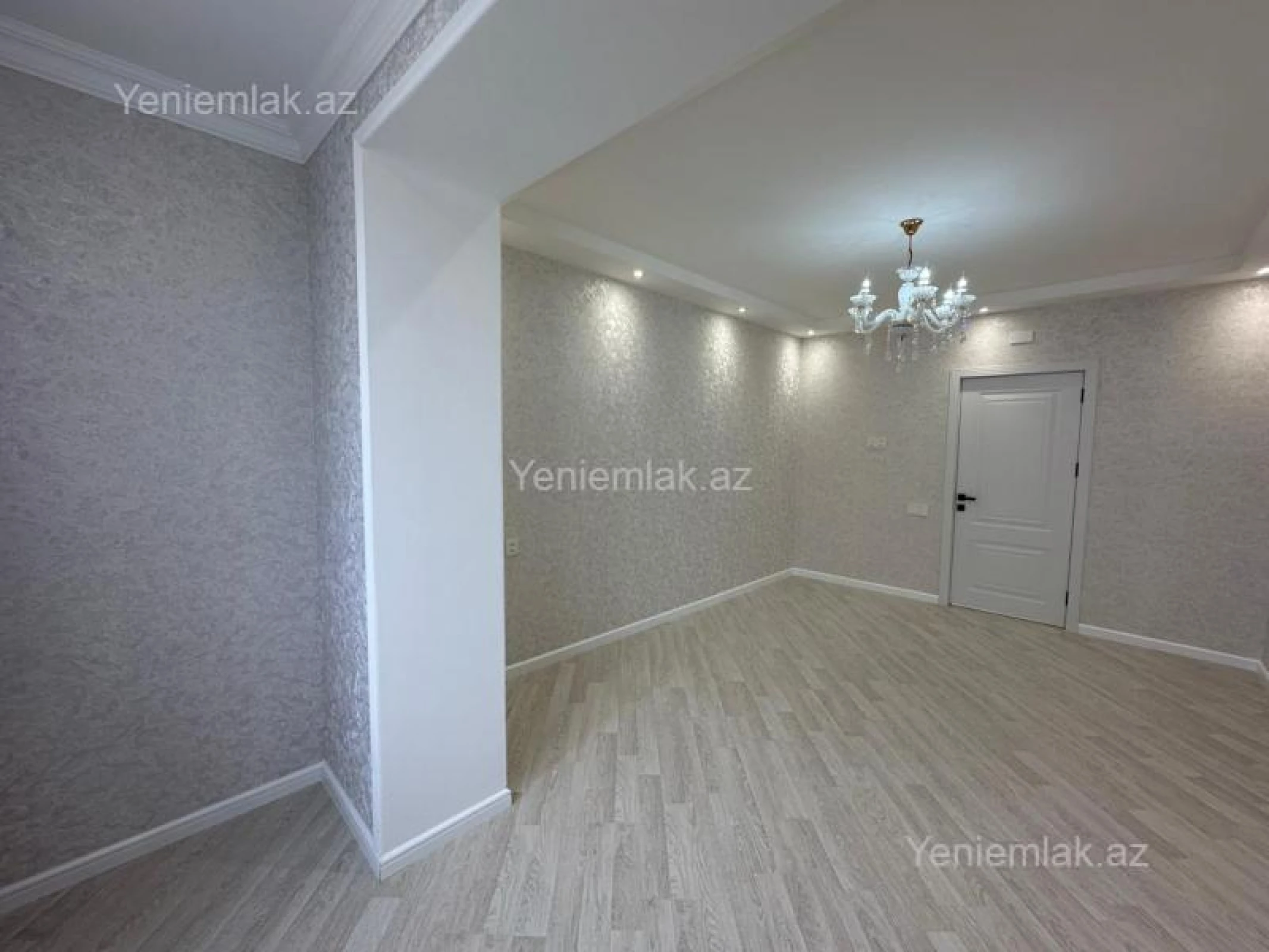 Satılır 4 otaqlı köhnə tikili 110 m²