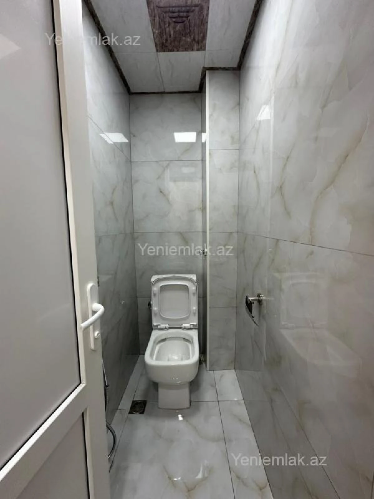 Satılır 4 otaqlı köhnə tikili 110 m²