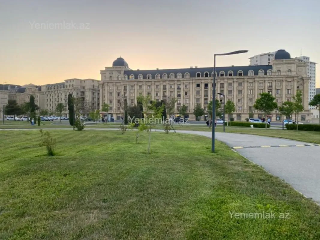 Satılır 3 otaqlı yeni tikili 105 m²