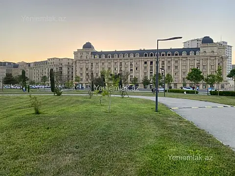 Satılır 3 otaqlı yeni tikili 105 m²