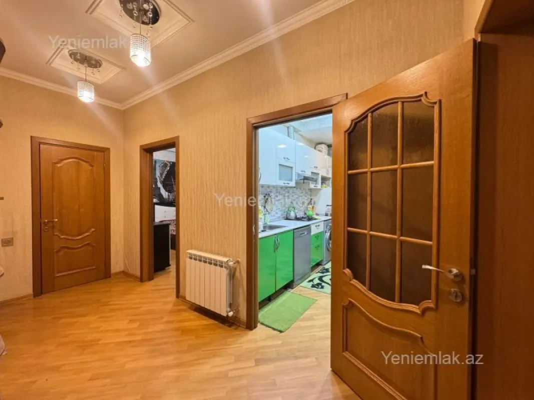Satılır 3 otaqlı yeni tikili 105 m²