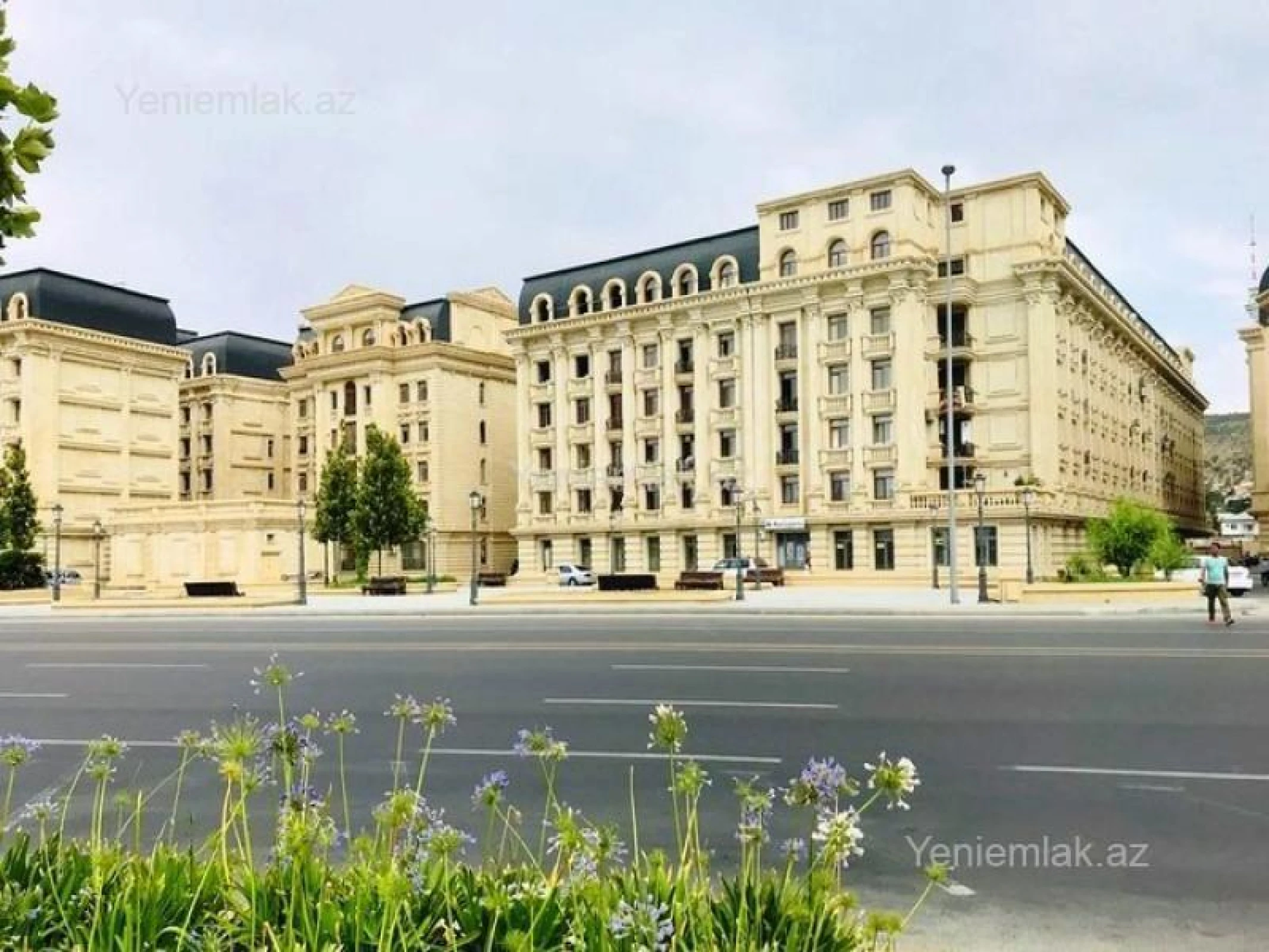 Satılır 3 otaqlı yeni tikili 105 m²