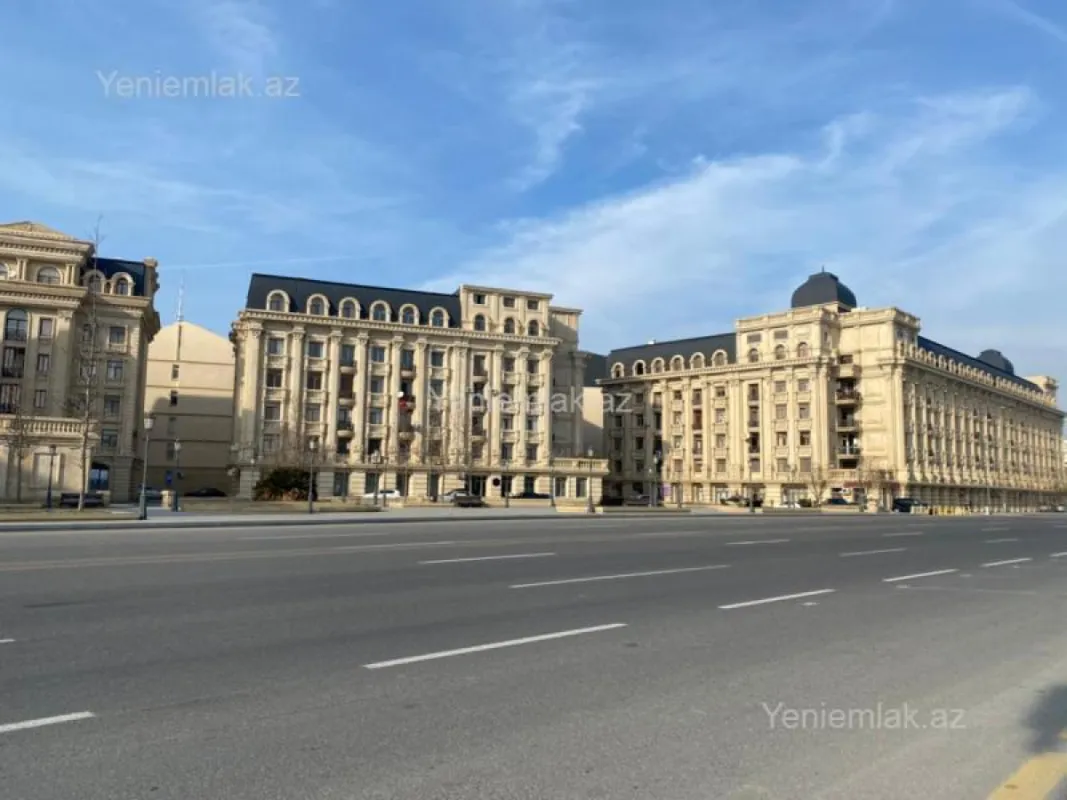 Satılır 3 otaqlı yeni tikili 105 m²