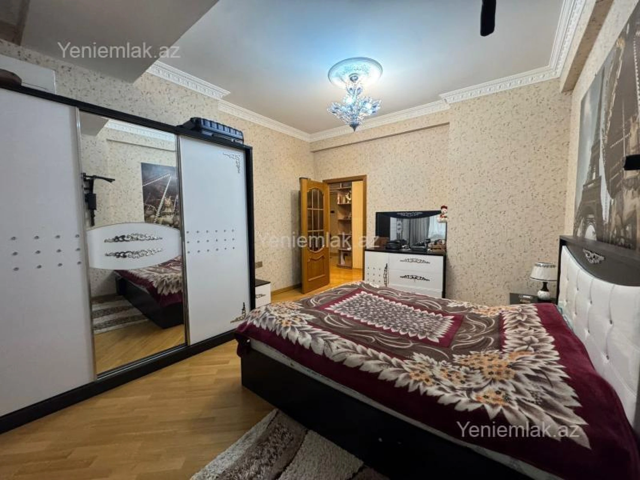 Satılır 3 otaqlı yeni tikili 105 m²
