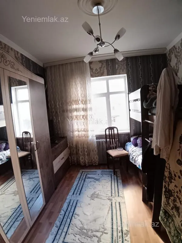 Satılır 3 otaqlı köhnə tikili 72 m²