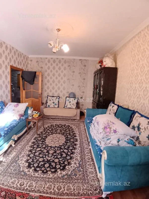 Satılır 3 otaqlı köhnə tikili 72 m²
