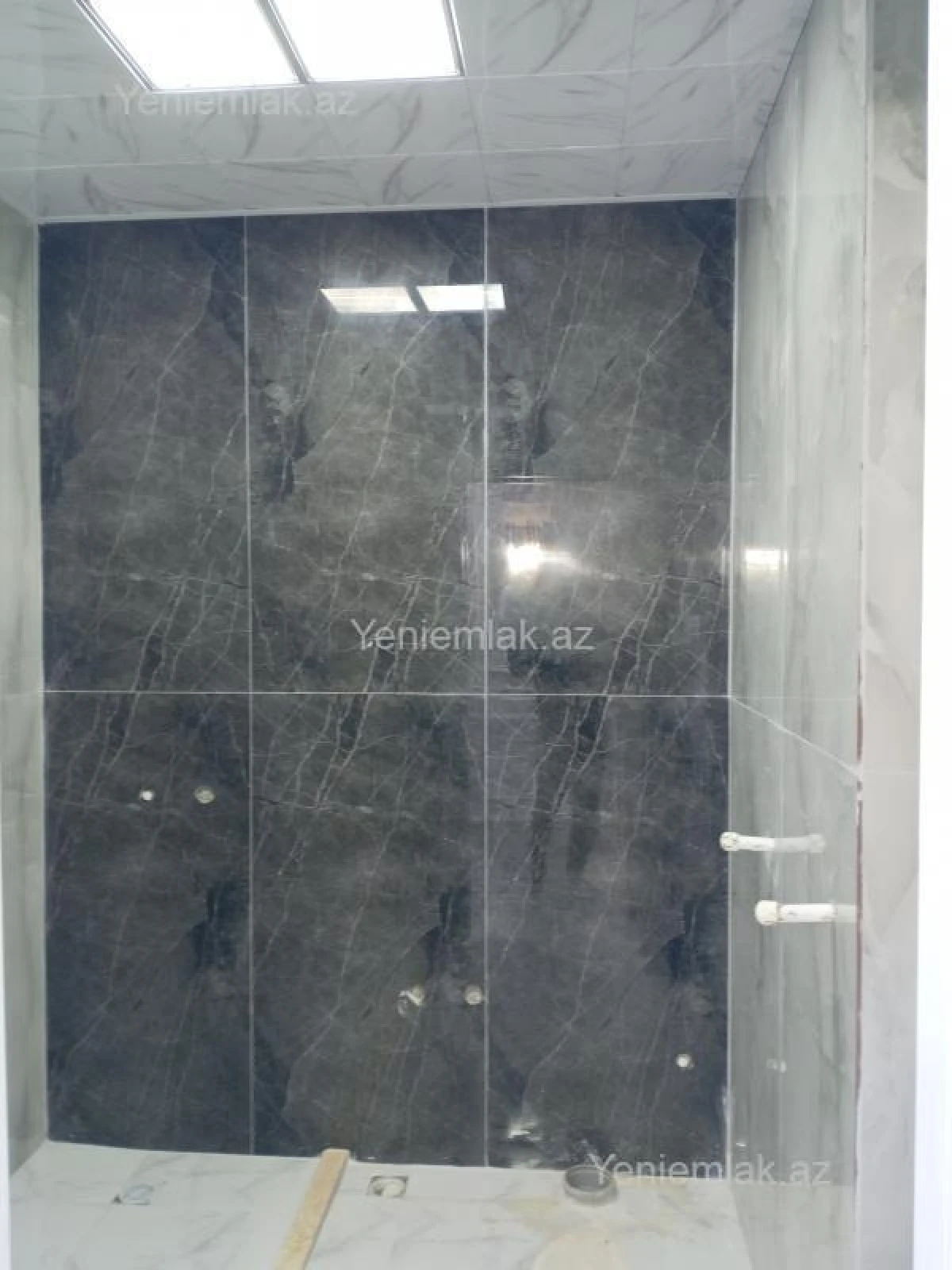 Satılır 3 otaqlı yeni tikili 95 m²