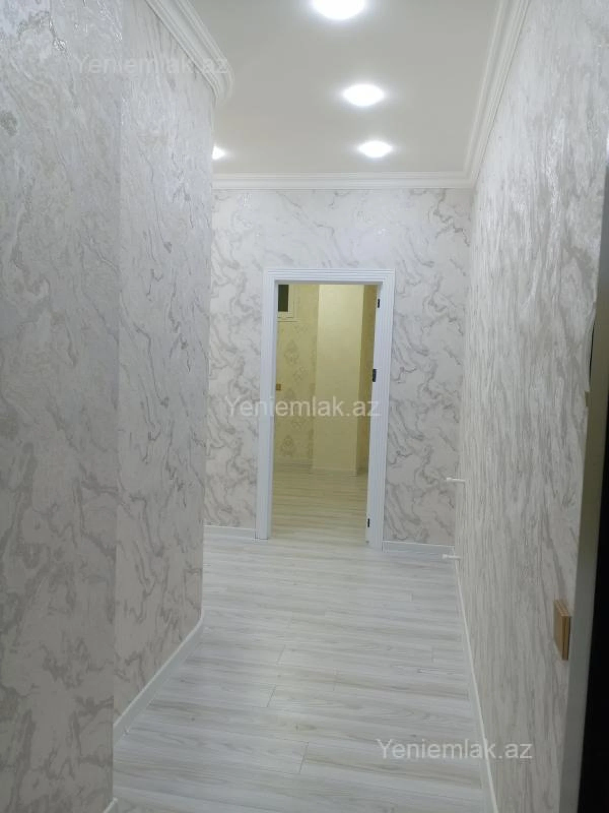 Satılır 3 otaqlı yeni tikili 95 m²