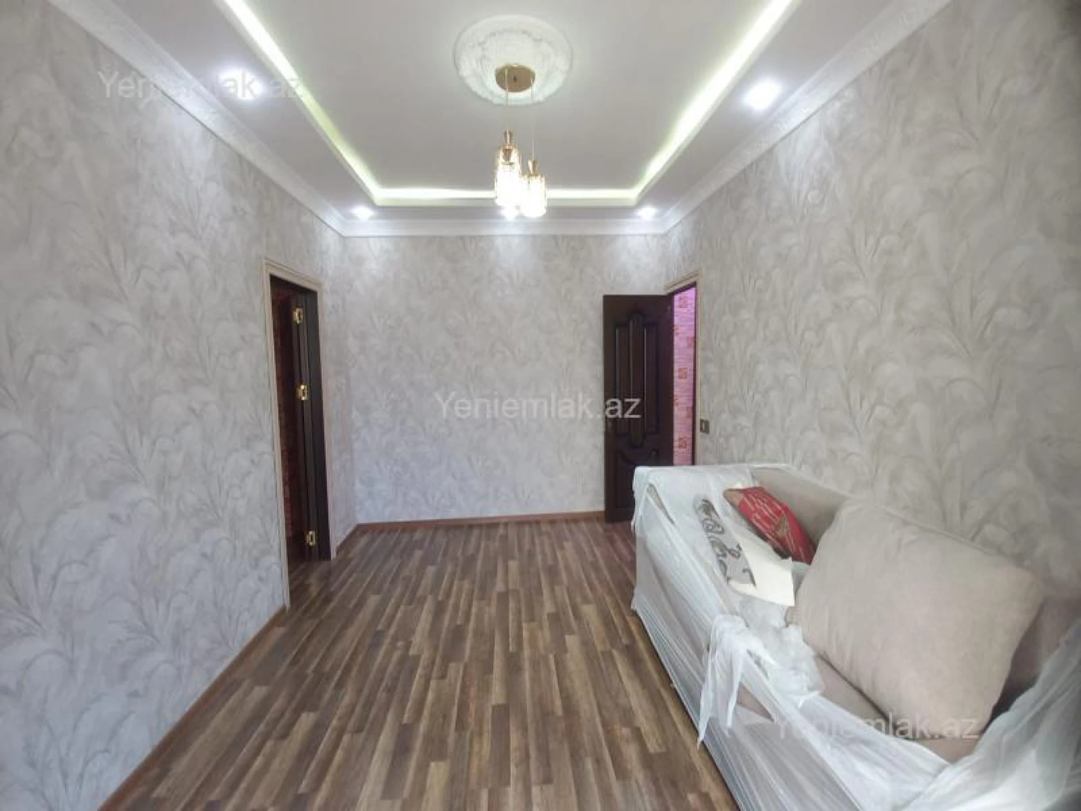 Satılır 4 otaqlı köhnə tikili 90 m²