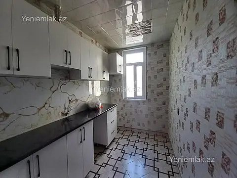 Satılır 4 otaqlı köhnə tikili 90 m²