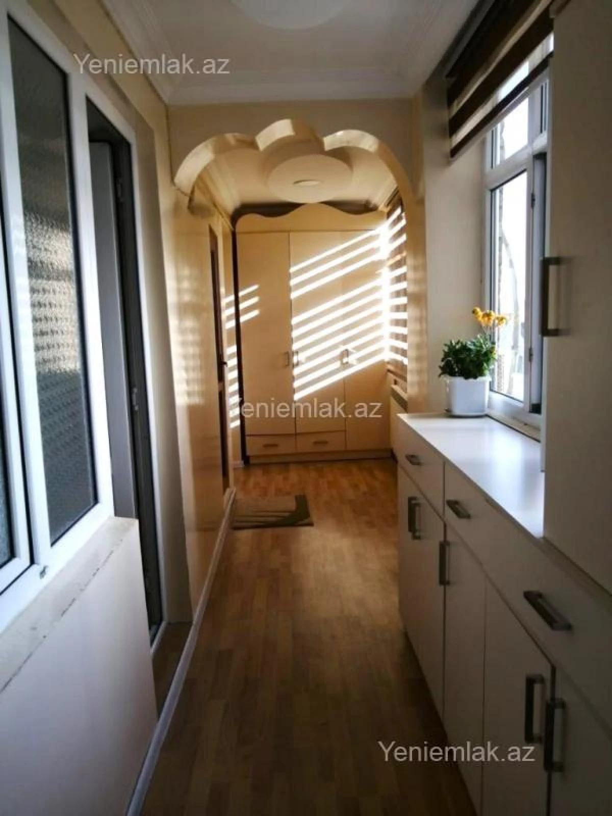 Satılır 4 otaqlı köhnə tikili 120 m²