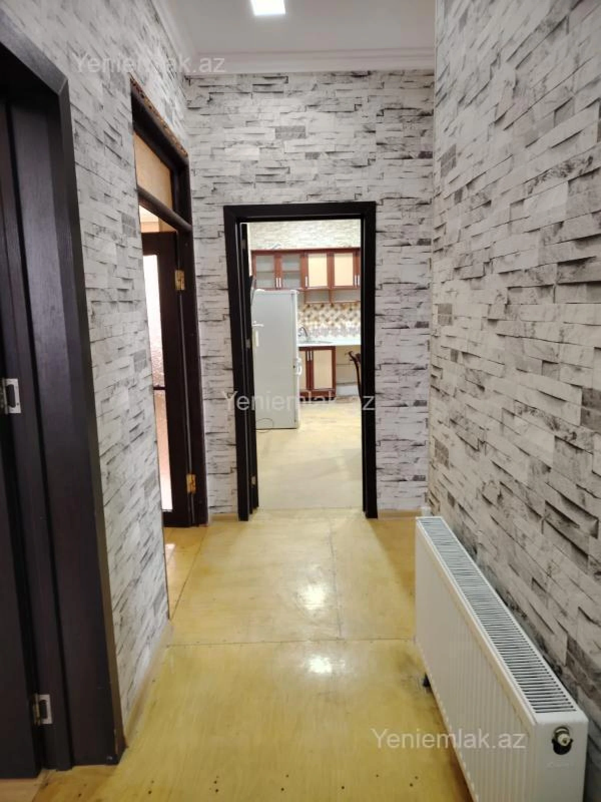 Satılır 3 otaqlı həyət evi 200 m²