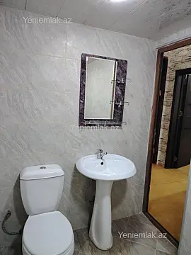 Satılır 3 otaqlı həyət evi 200 m²