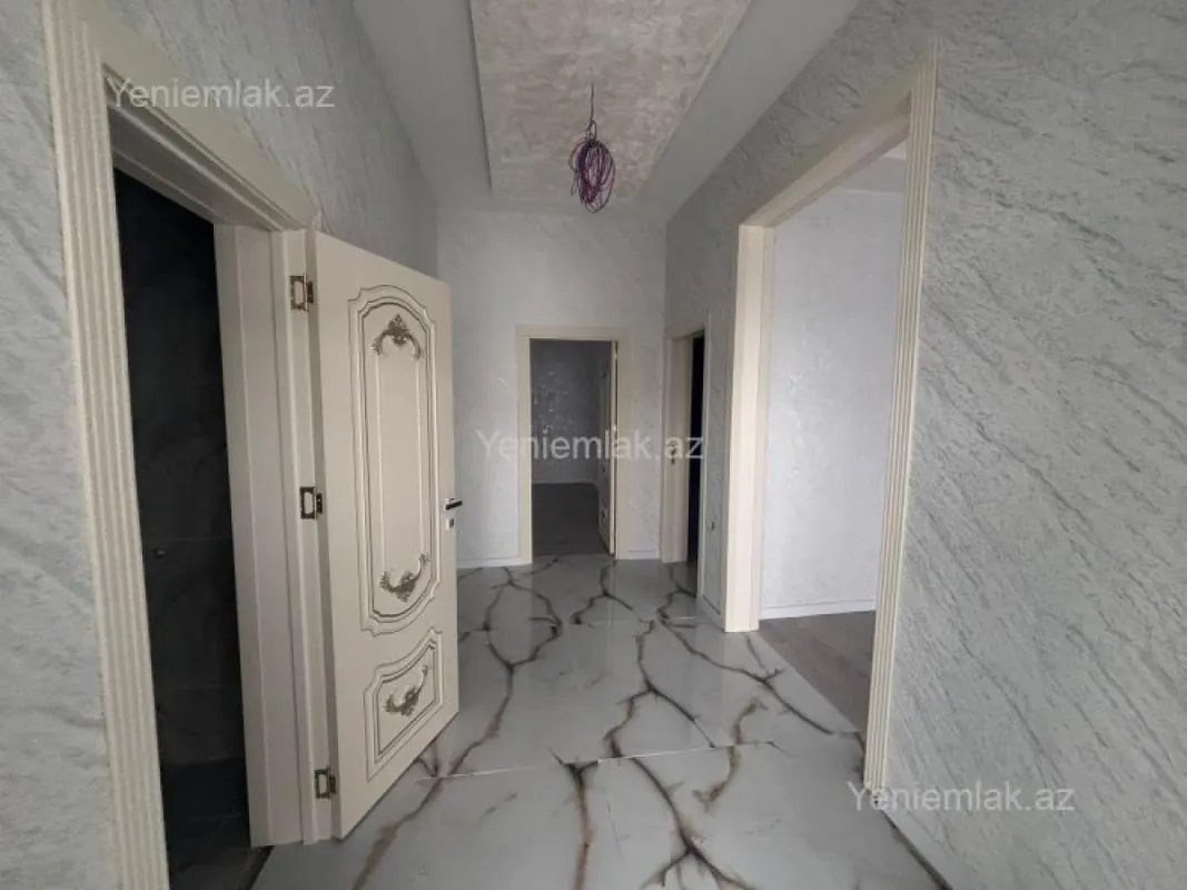 Satılır 3 otaqlı həyət evi 130 m²
