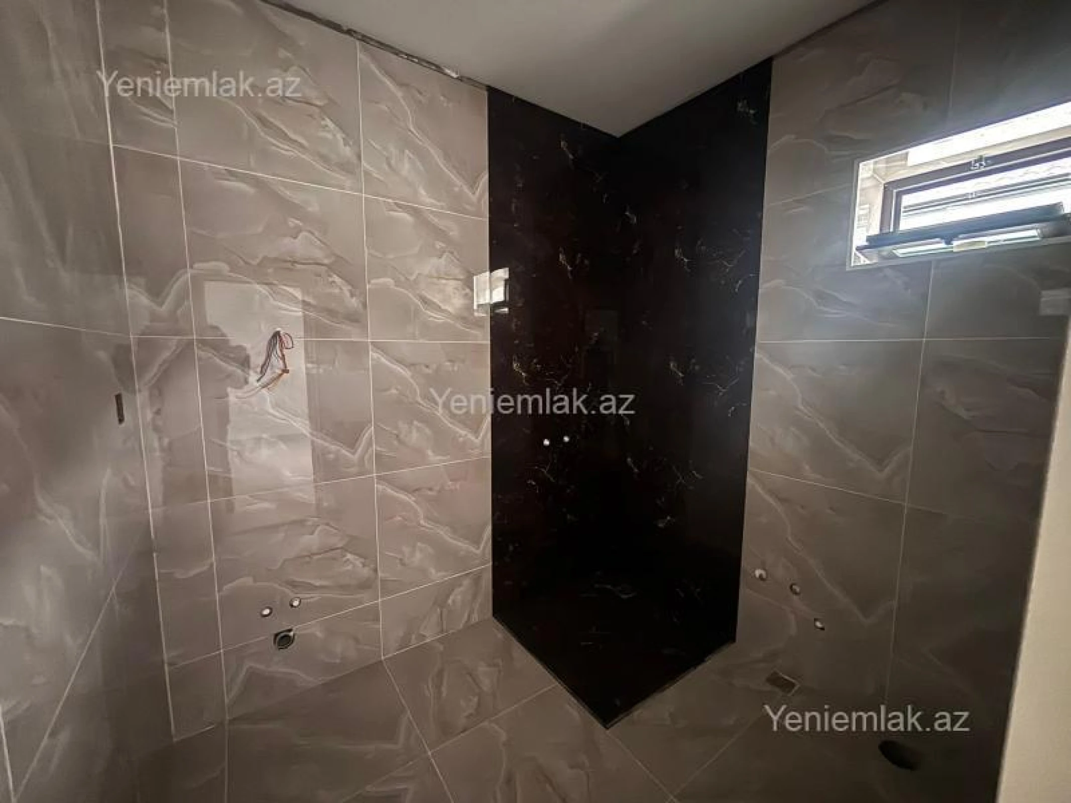 Satılır 3 otaqlı həyət evi 130 m²