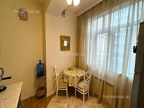 Satılır 2 otaqlı yeni tikili 73 m²