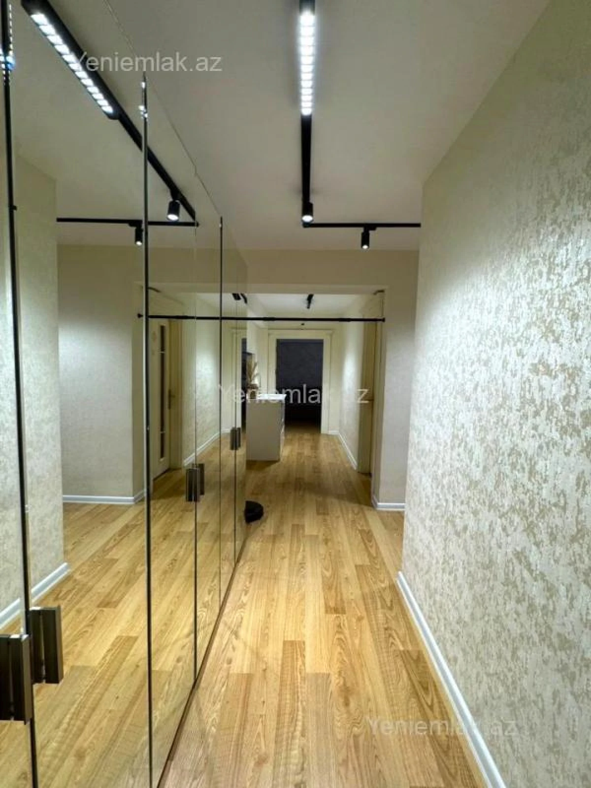 Satılır 2 otaqlı yeni tikili 73 m²