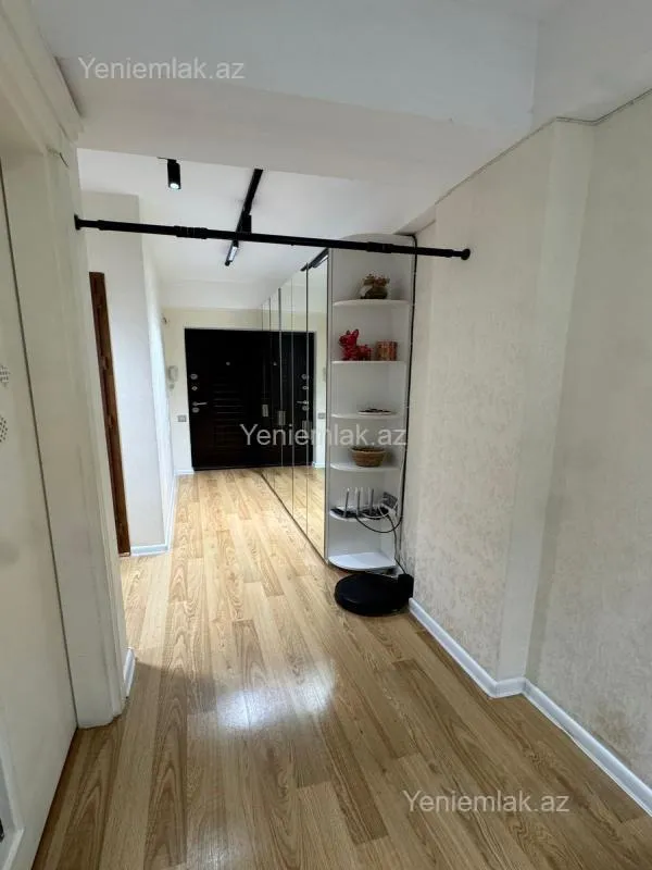 Satılır 2 otaqlı yeni tikili 73 m²