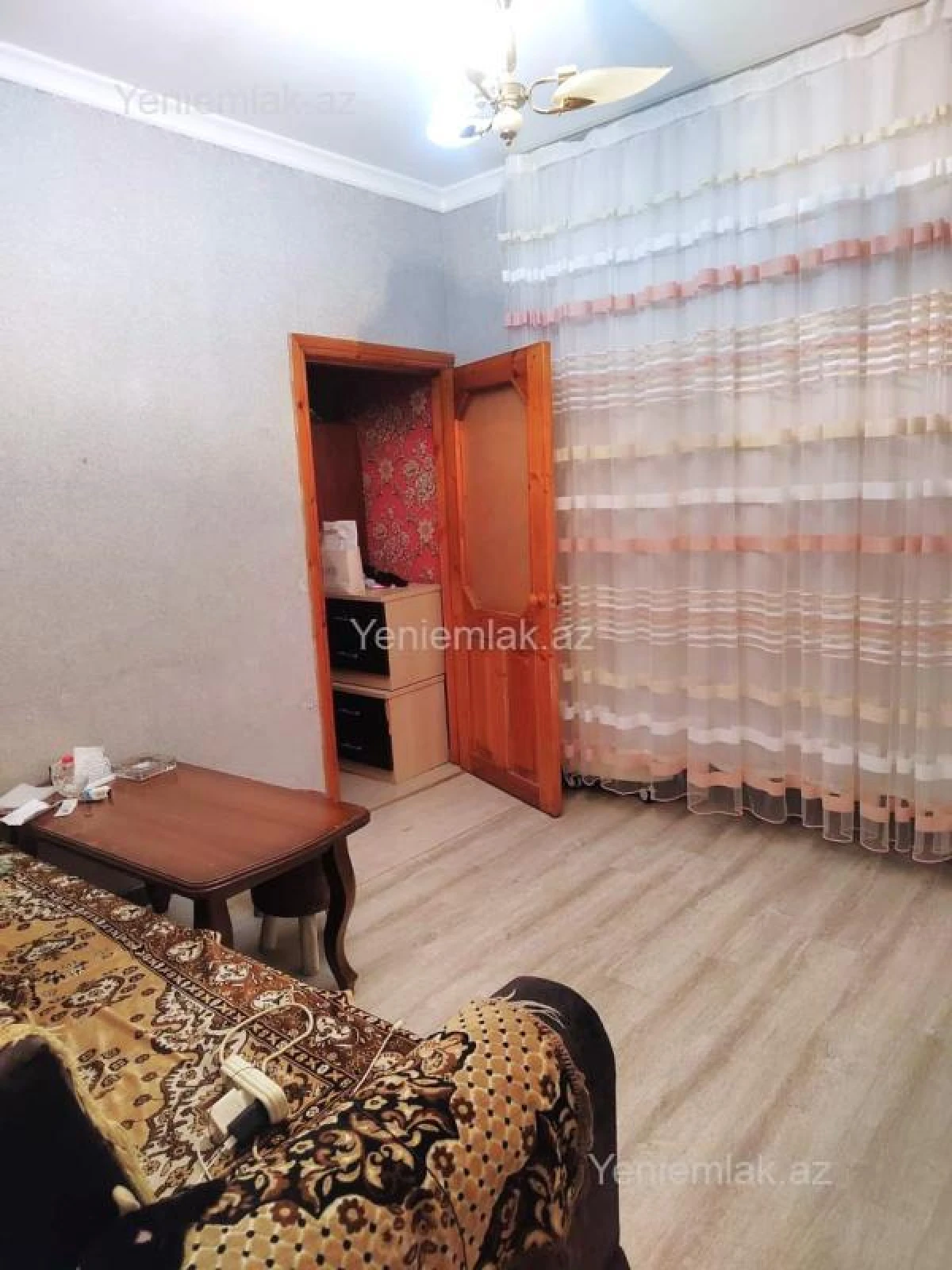 Satılır 2 otaqlı köhnə tikili 48 m²