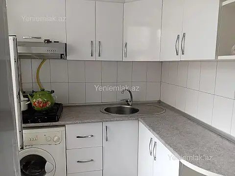 Satılır 2 otaqlı köhnə tikili 45 m²