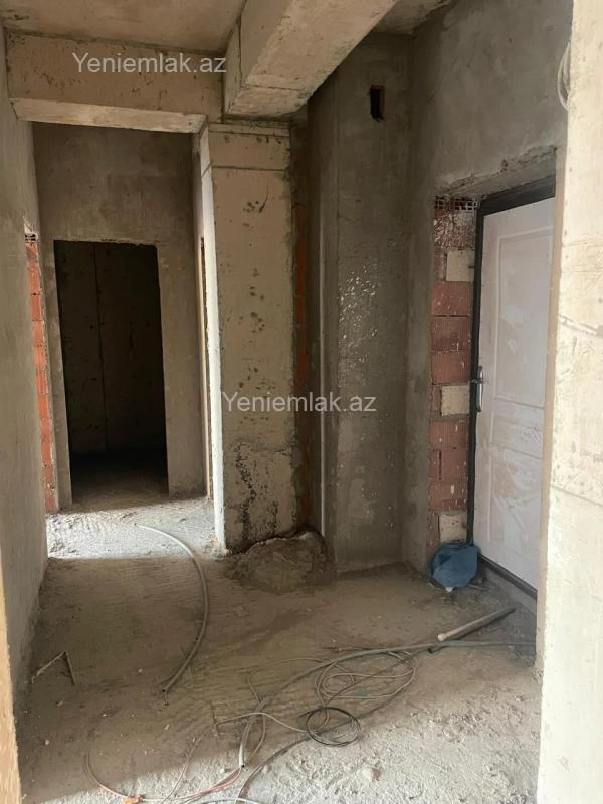Satılır 2 otaqlı yeni tikili 84 m²