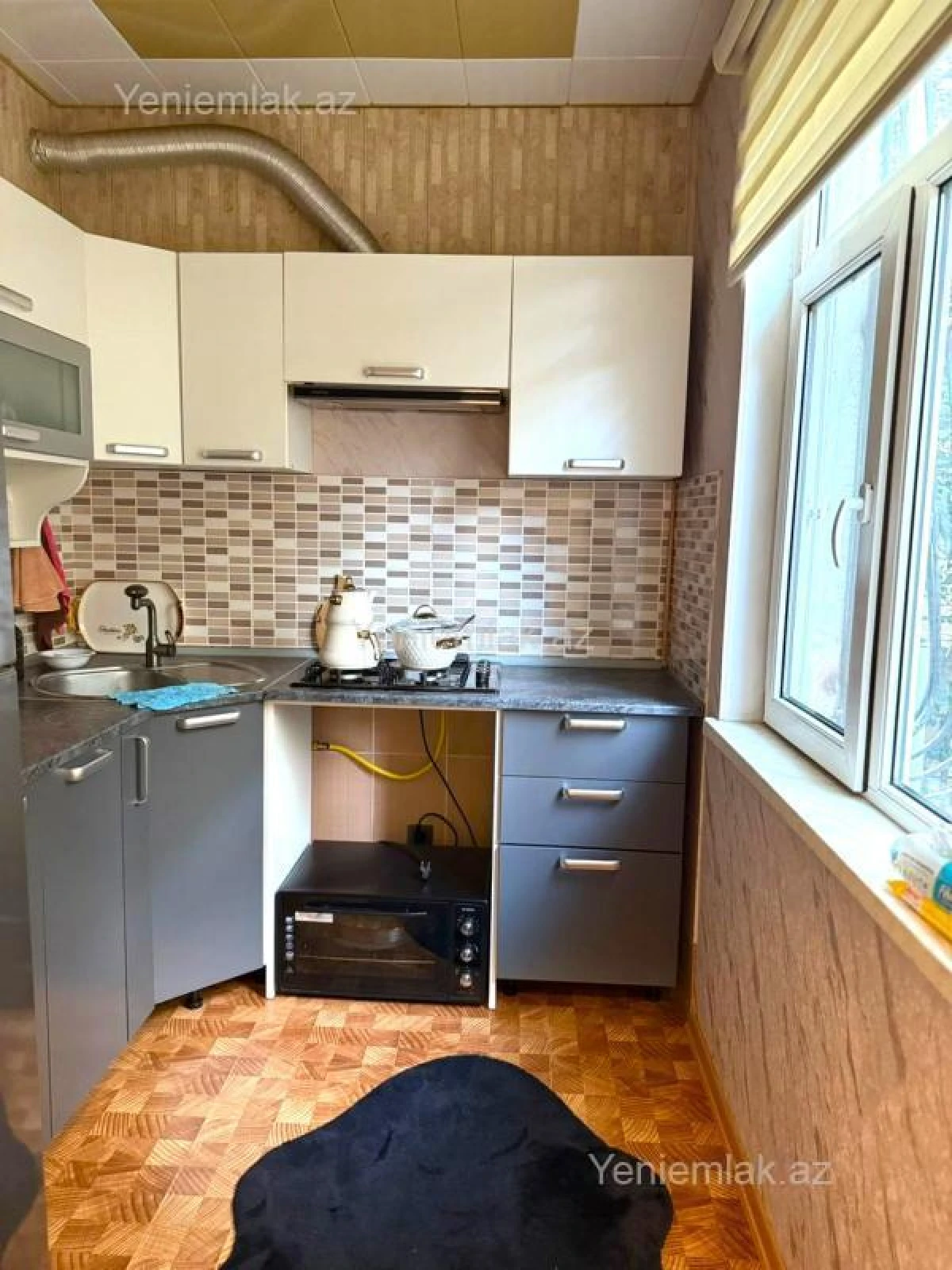 Satılır 2 otaqlı köhnə tikili 52 m²