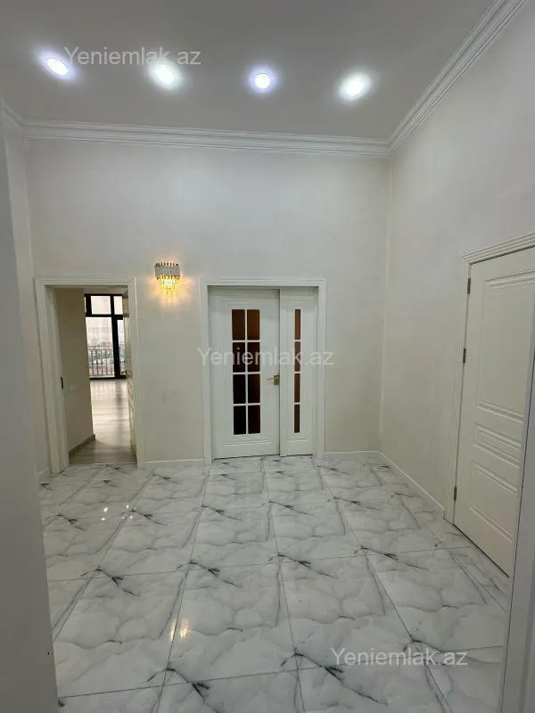 Satılır 3 otaqlı yeni tikili 140 m²